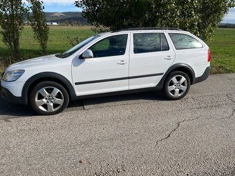 Škoda Octavia Combi Scout 4x4 - 12