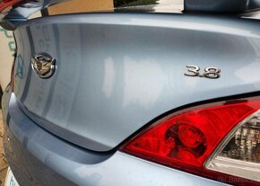 Hyundai Genesis 3.8-LPG-V6-223KW-AUTOMAT - 12