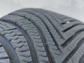 3 ks zimných pneumatík Michelin v rozmere 215/55 r17 - 12