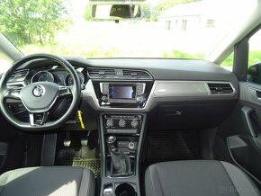 Volkswagen Touran 1,6 TDI 85kw par.senzory,servis jen VW - 12