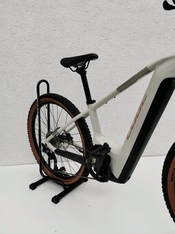 Nový E-bike Cube Reaction Hybrid ONE 625 S - 12