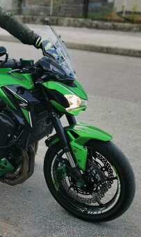 Kawasaki Z900 - 12