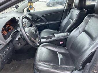 Toyota Avensis 2.2 diesel, Automat. - 12