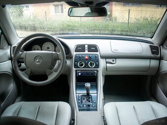 Mercedes-Benz CLK Kabriolet 320 Avantgarde A/T - 12