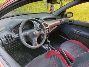 Peugeot 206 1.1 benzín 44.10 kw, rok výroby 2006 - 12