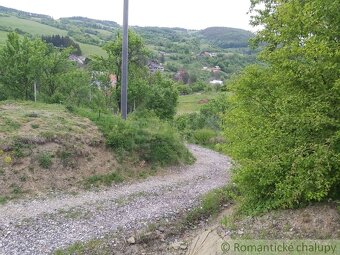 Pozemok v prírodnom prostredí s výhľadom nad obcou Zubák n - 12