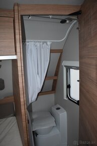 Karavan Weinsberg 500 FDK SKLADOM nový 18.292.-€ bez DPH - 12