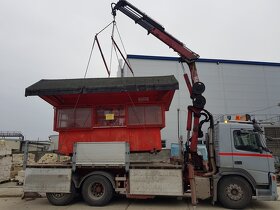 Autodoprava s hydraulickou rukou a sklápač - 12