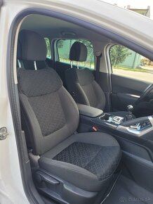 Peugeot 3008 1.6 BlueHDi 120 Allure - 12