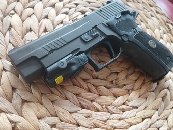 Sig Sauer LEGION P226 / 9mmLuger - 12