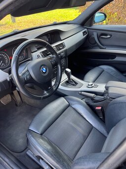 BMW e90 330i, 190kw A/T - 12