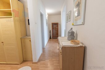 Na prenájom priestranný 3-izbový byt s lodžiou, 101 m², Zadu - 12