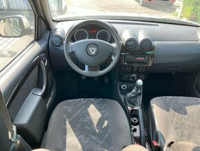 Dacia Duster 1.6 16V 4x4 Ambiance 77 kW M6 - 12