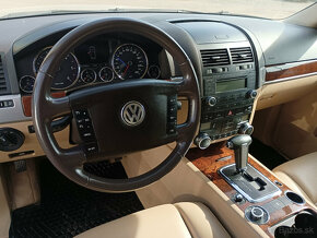 Volkswagen Touareg 2.5 R5 TDI Tiptronic - 12