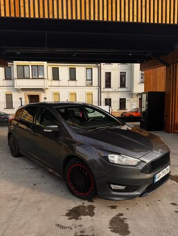 Ford Focus - 12