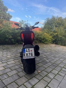 Ducati Diavel Carbon, naj.7600km nehavarovaný - 12