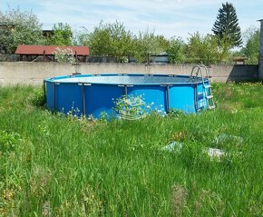 Rodinný dom v pôvodnom stave pri potoku. Šaštín Stráže, 721  - 12