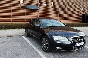 Predám Audi A8 4.2 FSI V8 quattro tiptronic - 12