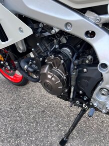 XSR 900 GP - 12