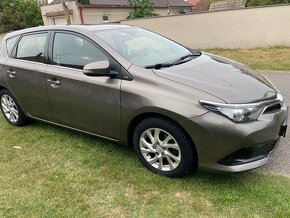 Toyota Auris 1.6 Valvematic - 12