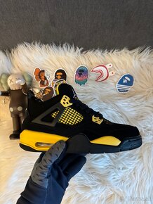 Jordan 4 - 12