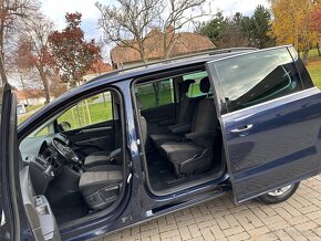 Vw-Sharan-2,0Tdi-140Ps-Automat-Dsg,Rv:2011-Sport,6Miestne - 12