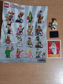 LEGO minifigúrky a kľúčenky - 12