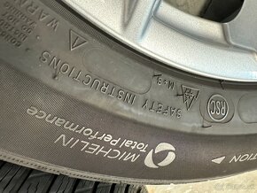 Zimné 225/60 R18" orig BMW X3 / X4 V spoke 618 pneu Micheli - 12