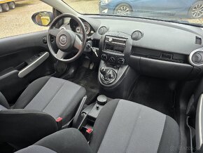 Mazda 2 1.3i Pro - 12