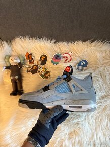 Jordan 4 - 12