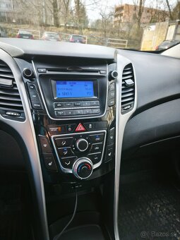 Hyundai i30 - 12