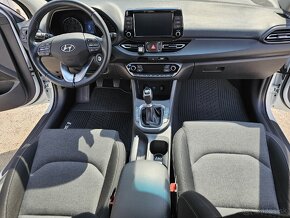 Predám Hyundai i30 combi, 1.5 DPi, r.v.2022, biela combi - 12