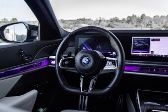 BMW Rad 7 M760e xDrive A/T - 12