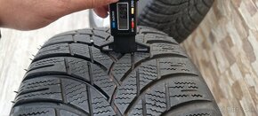 Predám Orginal Superb elektrony 5X112 R1 225/45 r17 Zimné - 12