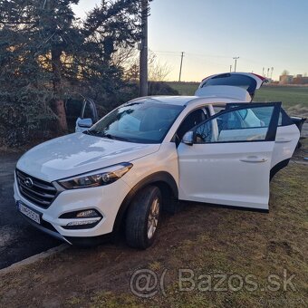 Hyundai Tucson 1.6 GDI SHADOW - 12