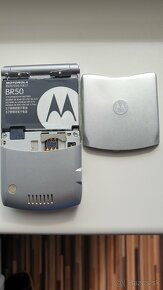 Predám Motorolu Razr V3 Silver... - 12