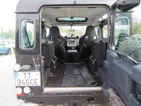 Land Rover Defender SVX - 12