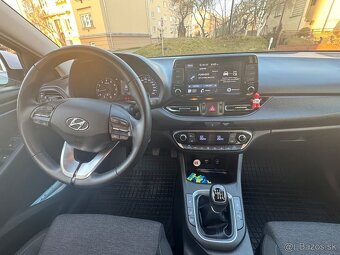 Hyundai i30 1.5 T-GDi CW MHEV -len 20tis km - 12