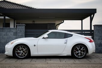 Nissan 370 Z 3.7 V6 Coupe Platinum A/T - 12