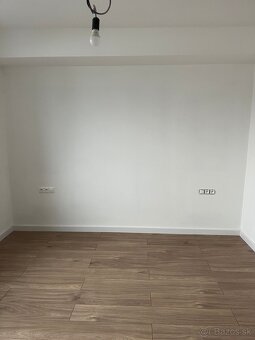 Ponúkame na prenájom dvojizbový byt/kanc. 50m2 v Starej Byst - 12