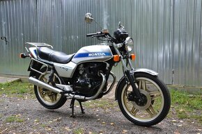 Honda CB 400N - 12