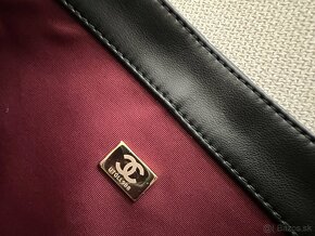 Krásná Chanel kabelka - 12