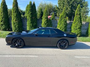 Dodge Challenger 5.7 Hemi Super Track Pack - 12