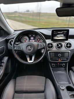 Mercedes-Benz CLA 200d 4matic - 12