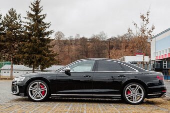 AUDI S8 4.0 Quattro - 12