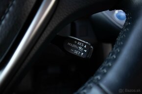 Toyota RAV4 2.5 Hybrid Selection AWD Odpočet DPH - 12