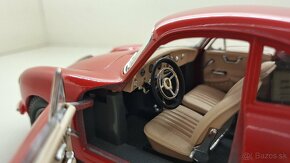 1:18 PORSCHE 356 B COUPE - 12