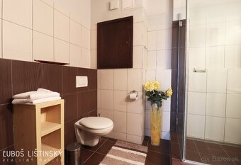 PREDAJ 4 izbový byt (140m2) s balkónom v CENTRE mesta Poprad - 12