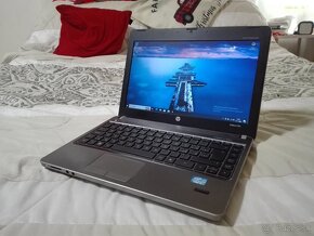 HP ProBook. Intel – i5. 13,3". Disk 500 GB. RAM 6 GB. - 12