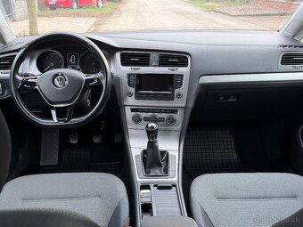 Volkswagen Golf 1.2 TSI 85k Comfortline - 12